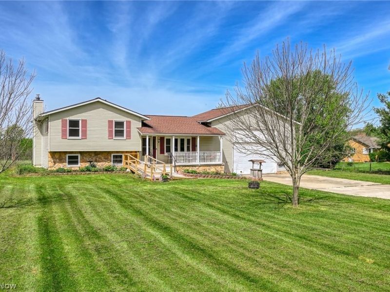 4715 Rock Spring Road, Ravenna, OH 44266 Photo 1