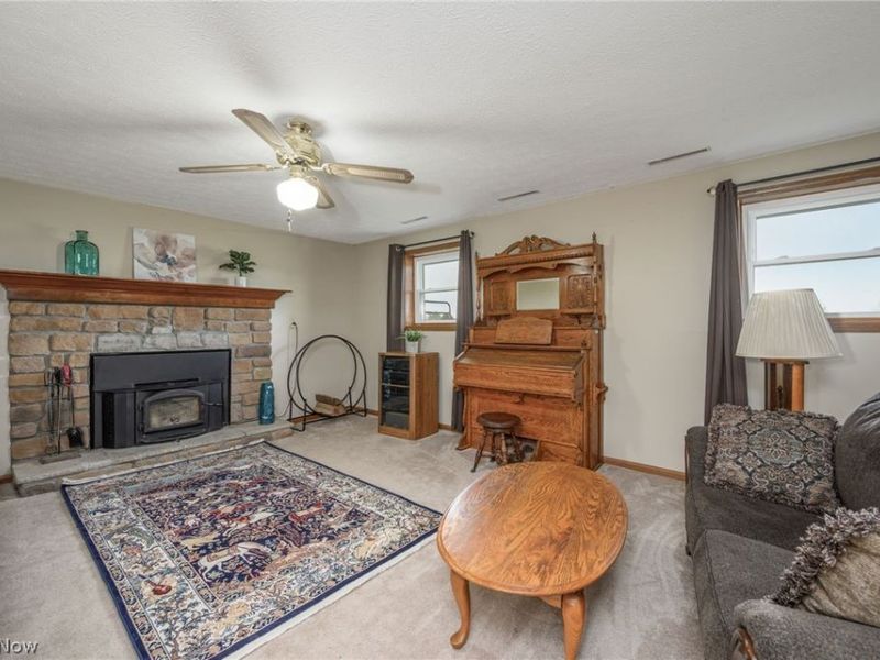 4715 Rock Spring Road, Ravenna, OH 44266 Photo 11