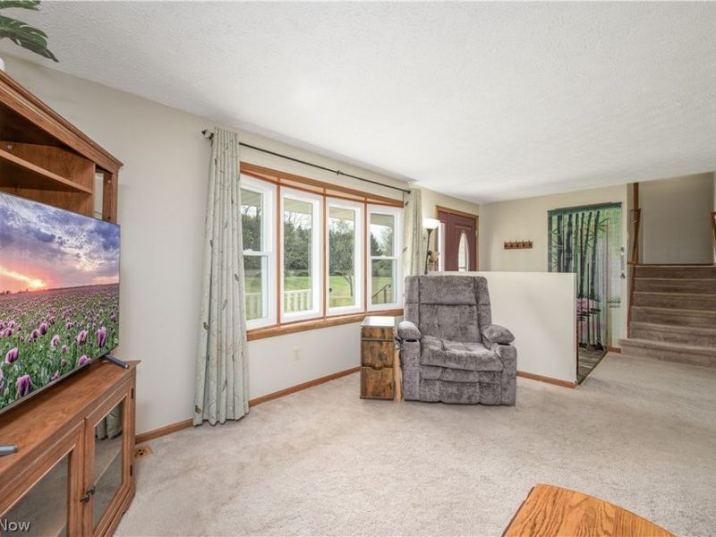 4715 Rock Spring Road, Ravenna, OH 44266 Photo 6