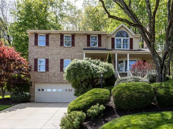 133 Village Drive , Cranberry Twp, PA 16066