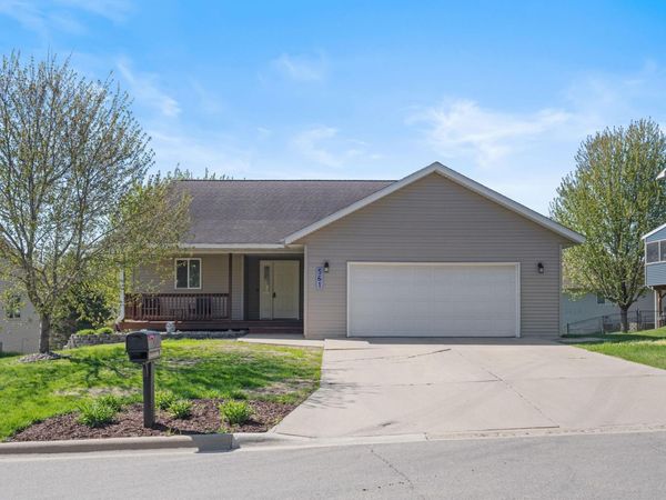 561 12th Street SW, Faribault, MN 55021