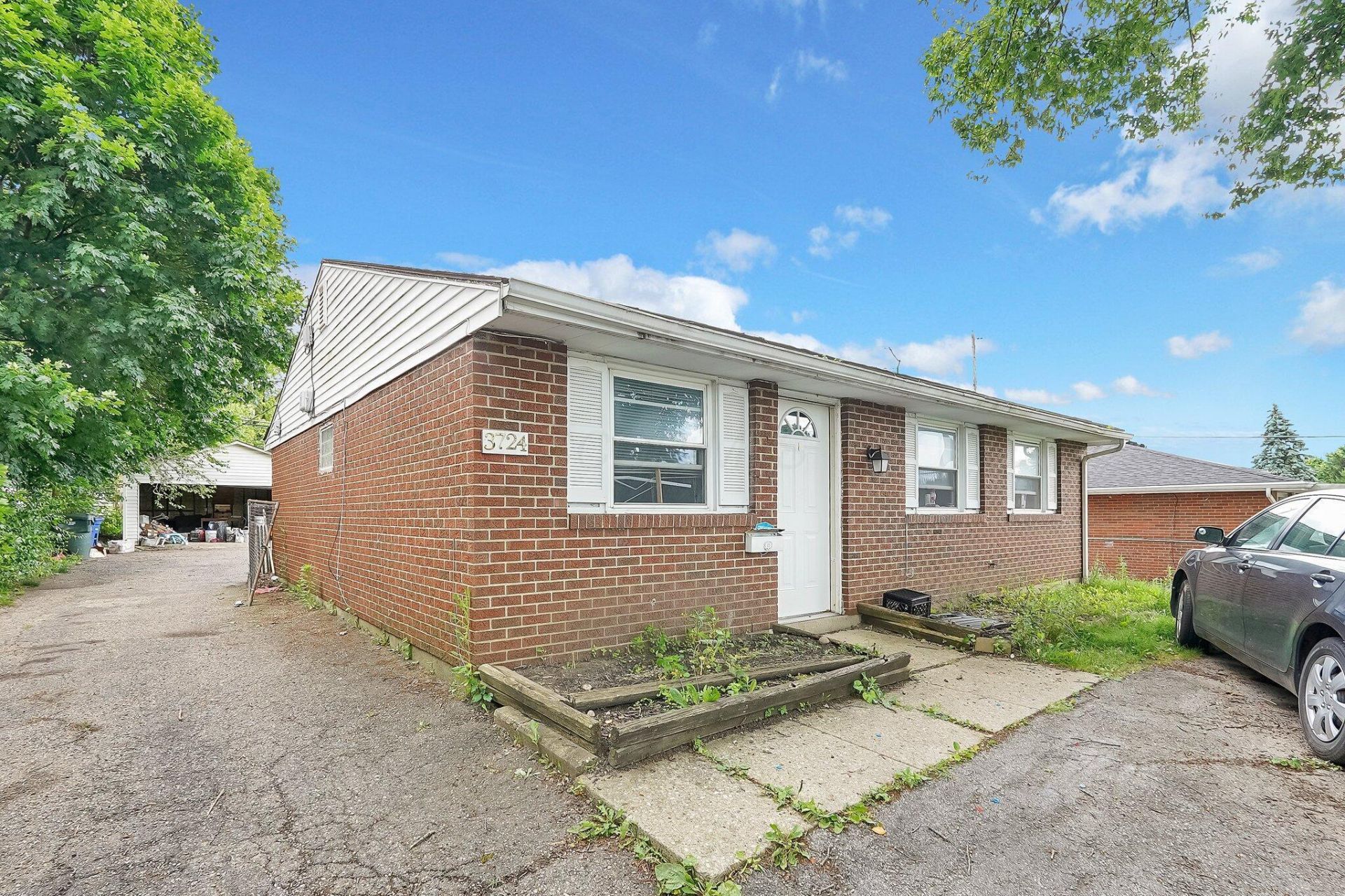 3724 Abney Road , Columbus, OH 43207 Main Photo