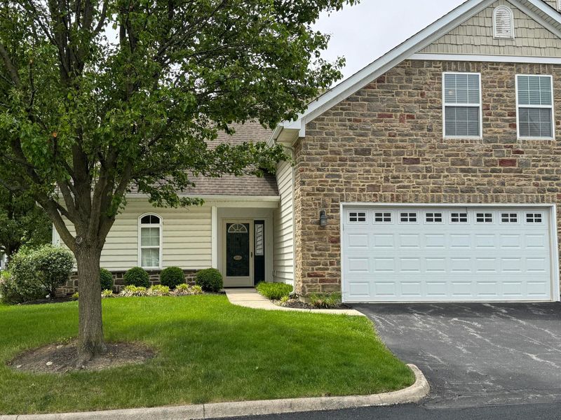 5059 Calais Drive , Unit 5059, Columbus, OH 43221 Photo 1