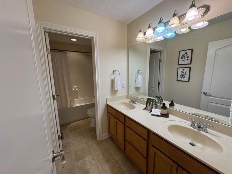 5059 Calais Drive , Unit 5059, Columbus, OH 43221 Photo 28