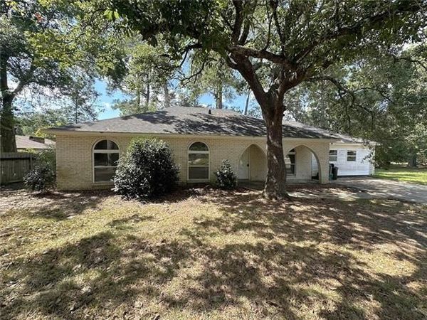 106 HEMLOCK Court , Slidell, LA 70458