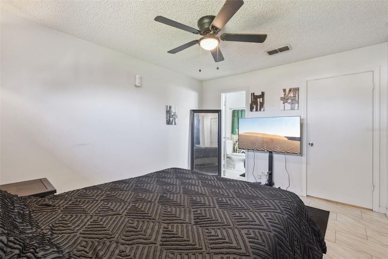 6924 Woodlake, Unit 104, Orlando, FL 32810 Photo