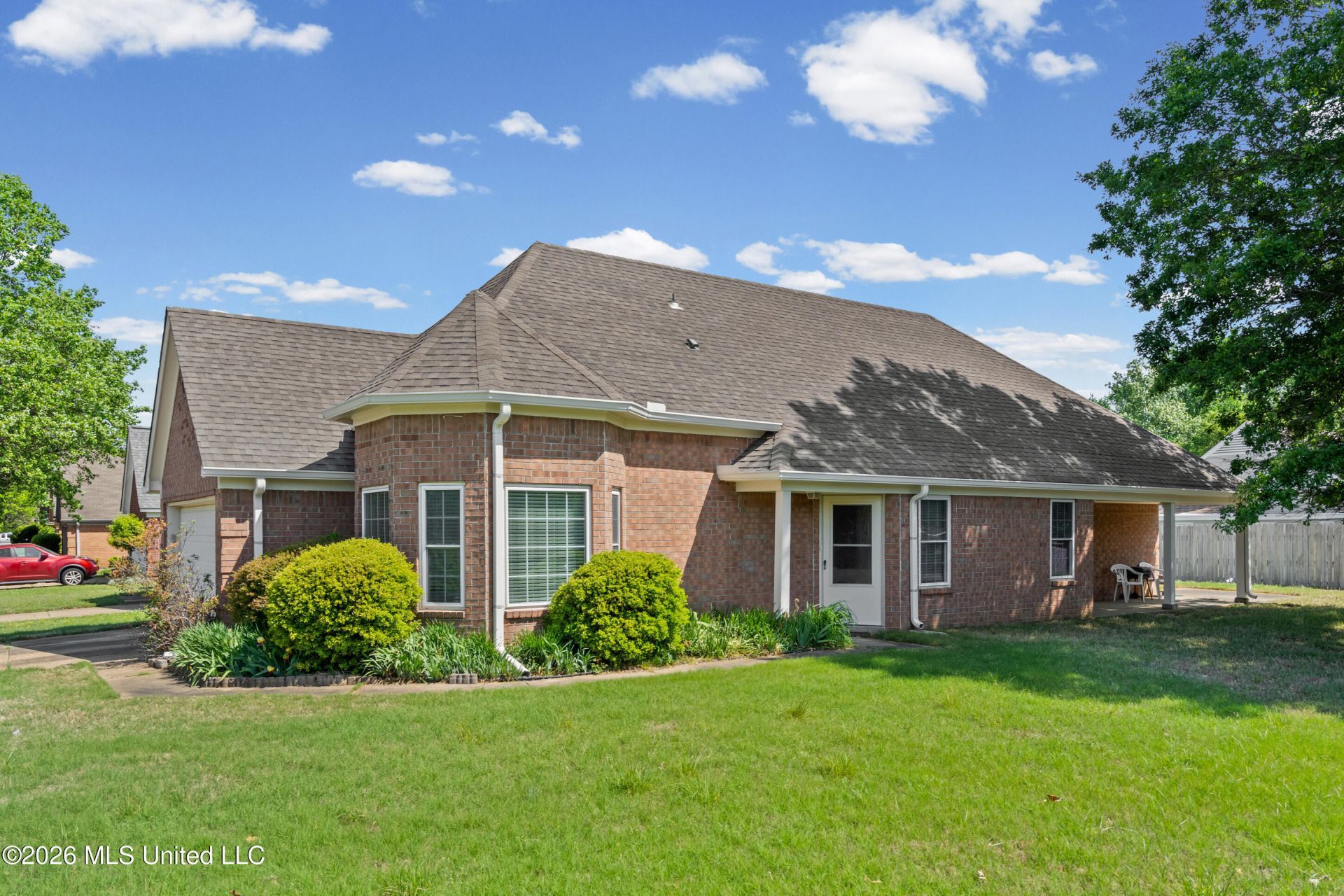 5788 Alexandria Lane, Southaven, MS 38671 Main Photo