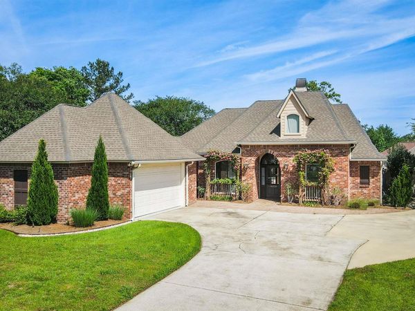 18939 Beaujolaes Ave, Baton Rouge, LA 70817