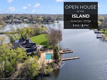 4912 Oakwood Court, Commerce Twp, MI 48382