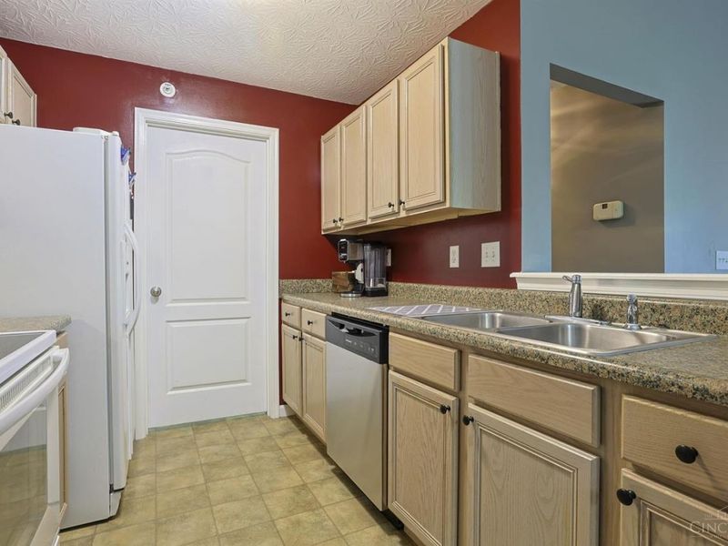 3408 North Bend Road, Unit 12, Green Township, OH 45239 Photo 17