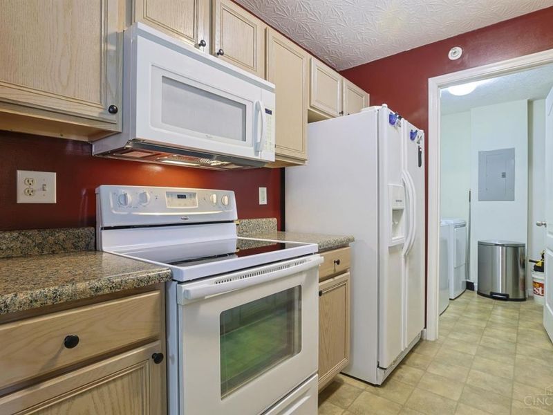 3408 North Bend Road, Unit 12, Green Township, OH 45239 Photo 18
