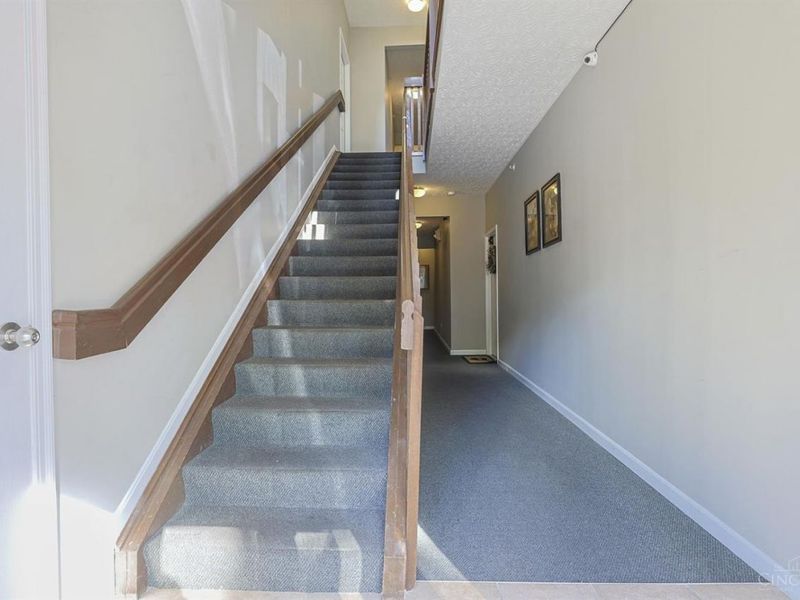 3408 North Bend Road, Unit 12, Green Township, OH 45239 Photo 4