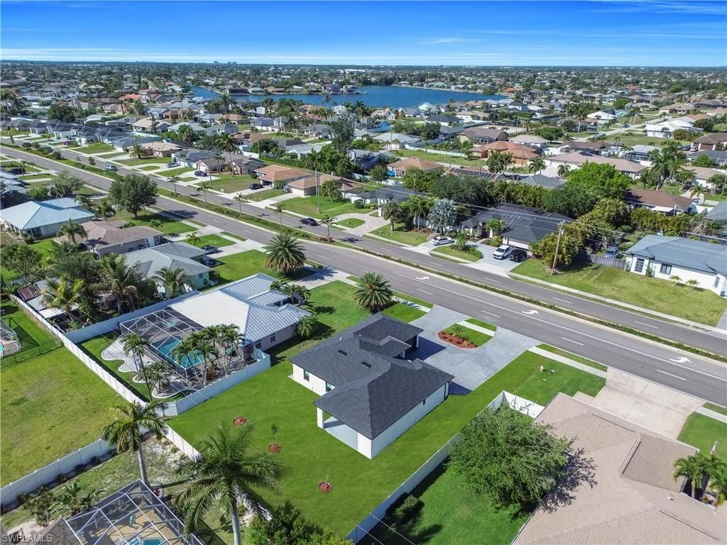 807 Nicholas Pkwy W, Cape Coral, FL 33991 Photo