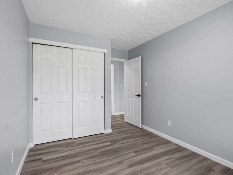 6060 Tiverton Square W, Columbus, OH 43229 Photo 17