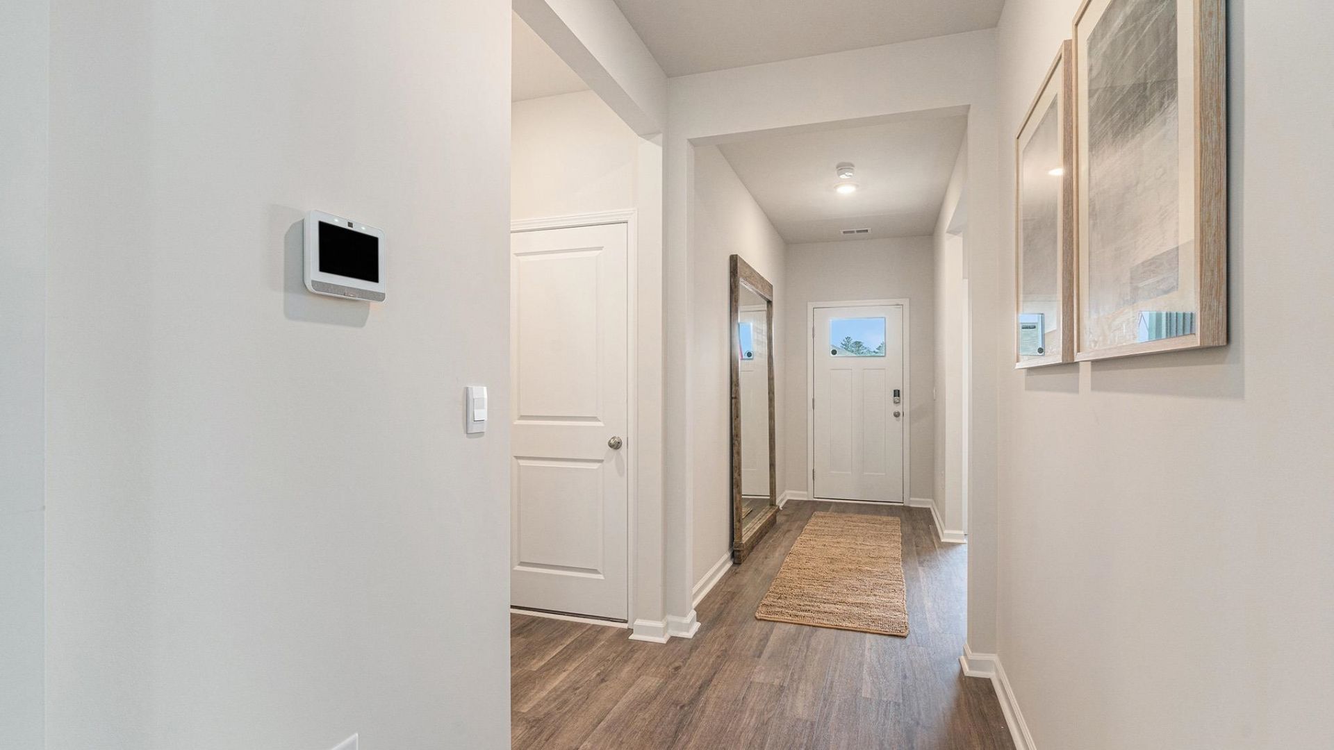 534 Sagebrush St.  Photo 2