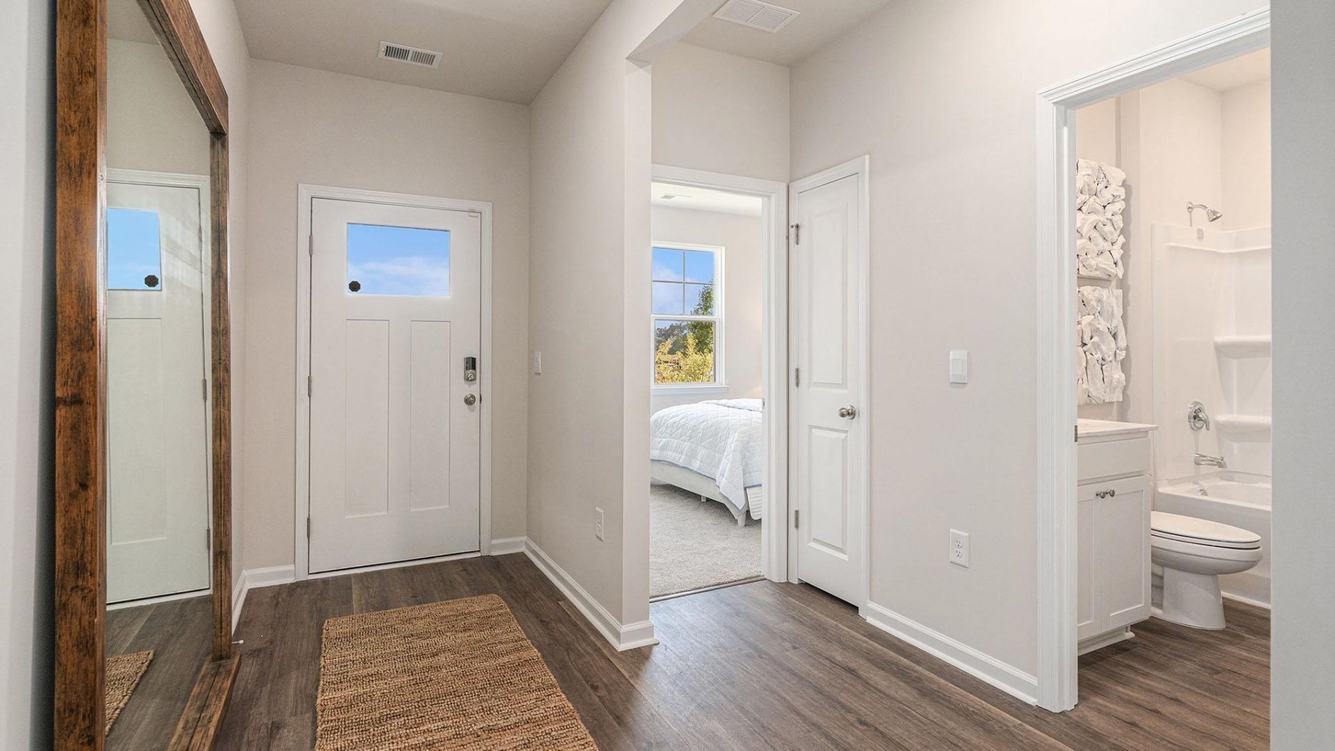 534 Sagebrush St.  Photo 3