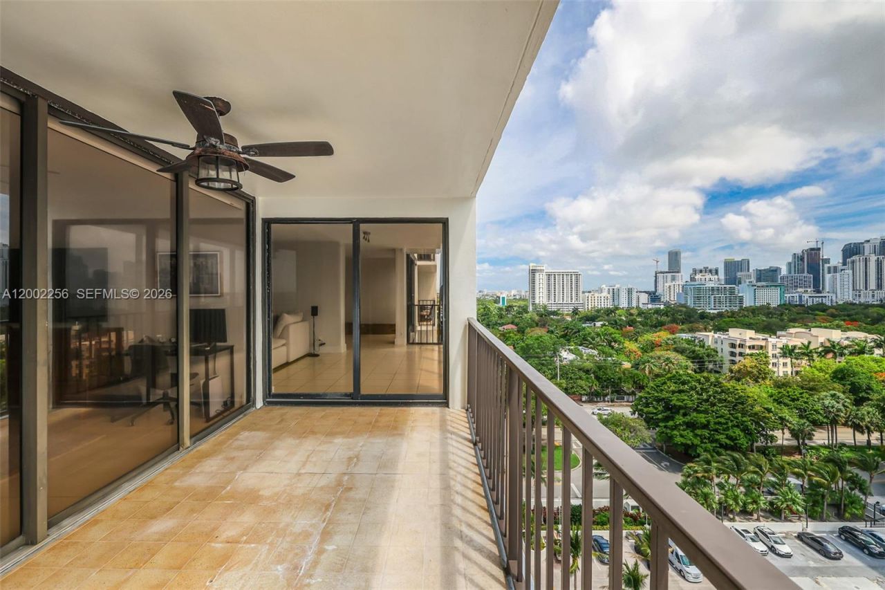 1915 Brickell Ave , Unit C1404, Miami, FL 33129 Photo