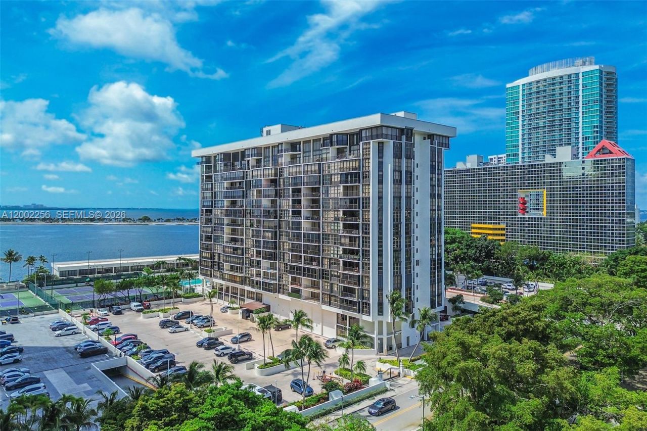 1915 Brickell Ave , Unit C1404, Miami, FL 33129 Photo