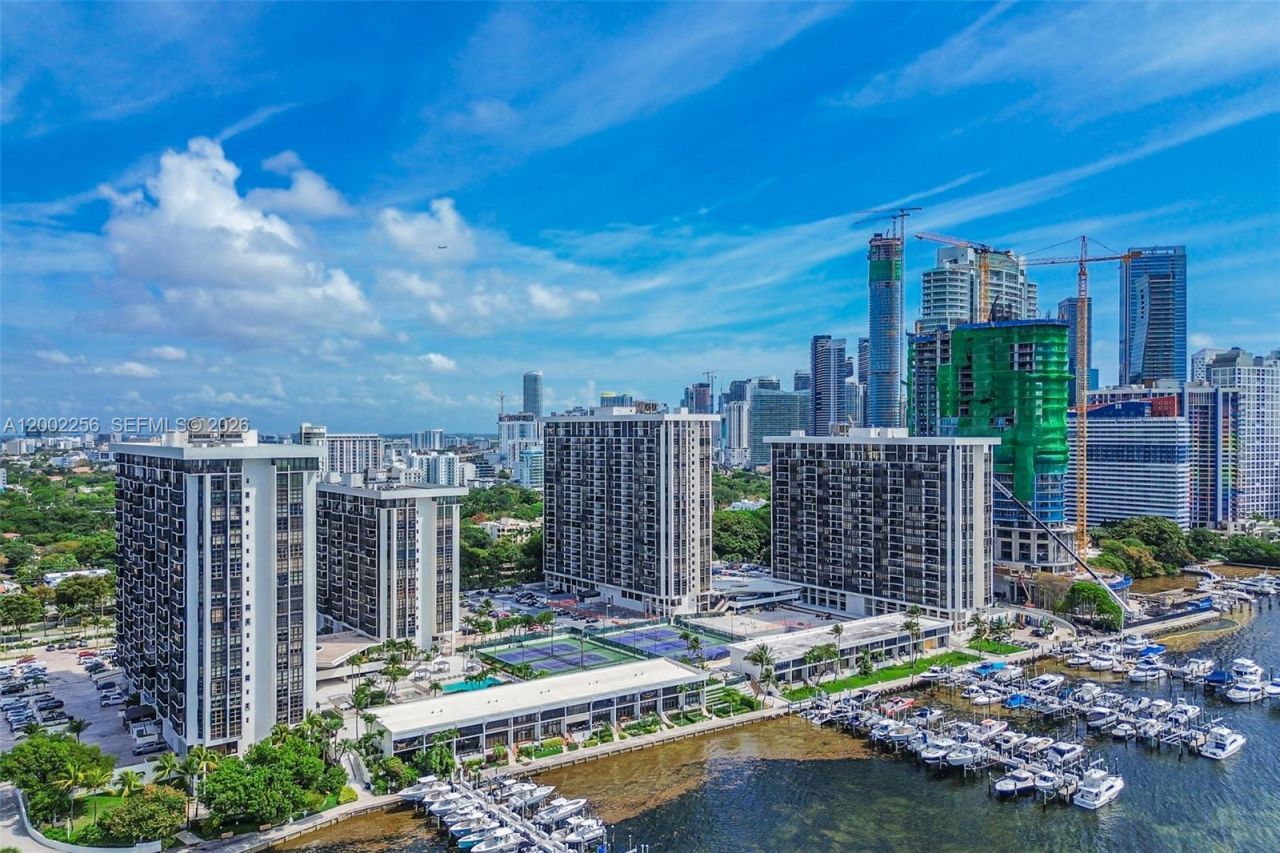 1915 Brickell Ave , Unit C1404, Miami, FL 33129 Photo
