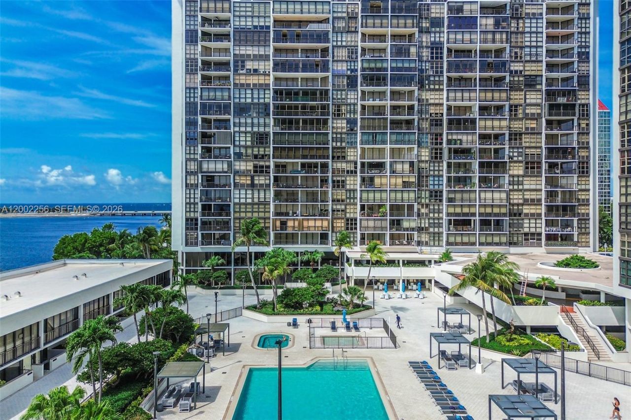 1915 Brickell Ave , Unit C1404, Miami, FL 33129 Photo