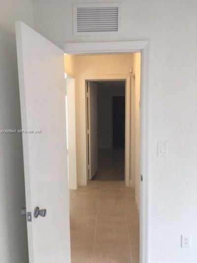 805 NE 138th St, North Miami, FL 33161 Photo