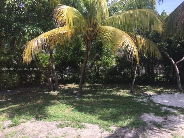 805 NE 138th St, North Miami, FL 33161 Photo