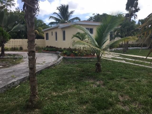 805 NE 138th St, North Miami, FL 33161 Photo