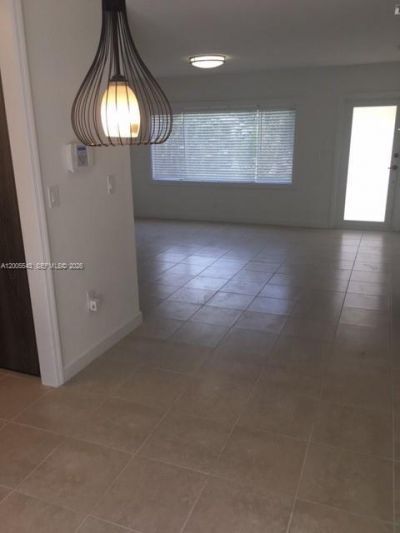 805 NE 138th St, North Miami, FL 33161 Photo