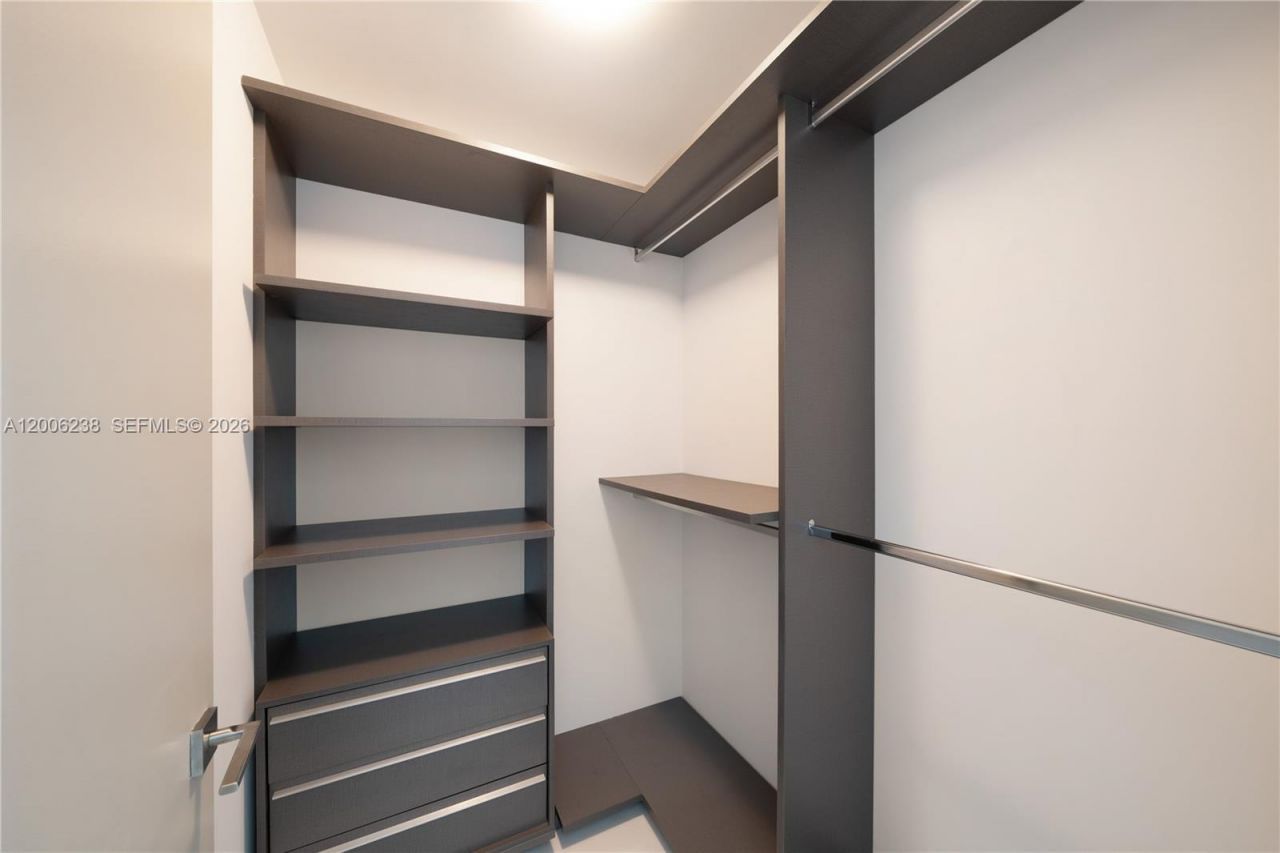 3131 NE 7th Ave, Unit PH5202, Miami, FL 33137 Photo
