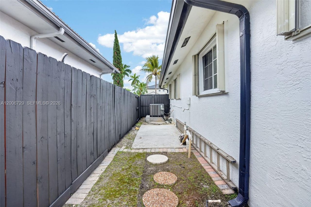 14251 SW 34th St , Miami, FL 33175 Photo