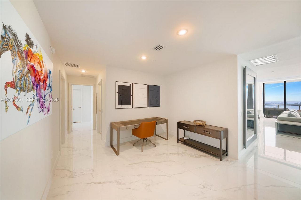 3131 NE 7th Ave, Unit PH5202, Miami, FL 33137 Photo