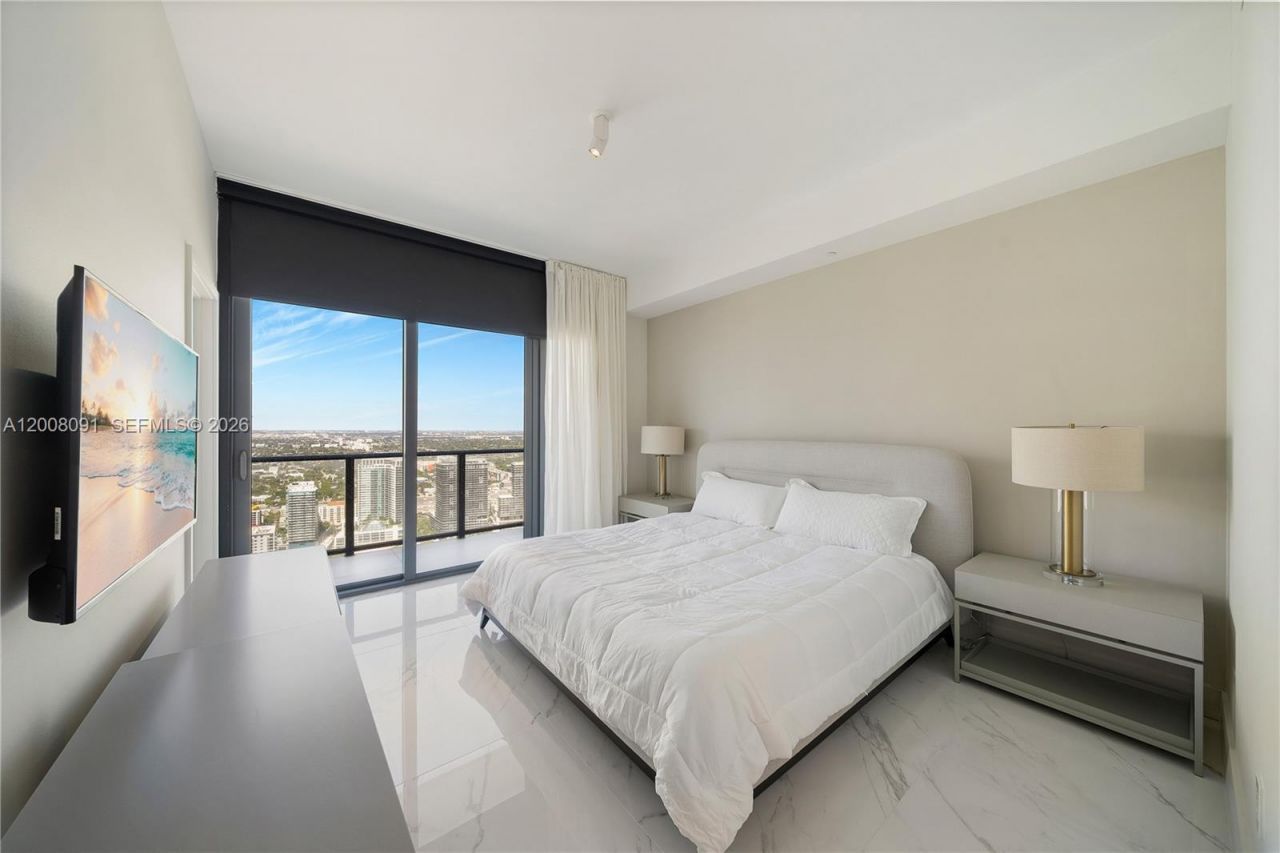 3131 NE 7th Ave, Unit PH5202, Miami, FL 33137 Photo