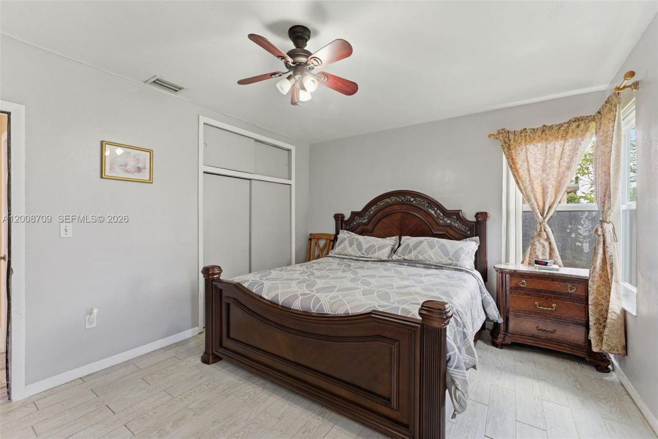 1440 NW 179th Ter, Miami Gardens, FL 33169 Photo
