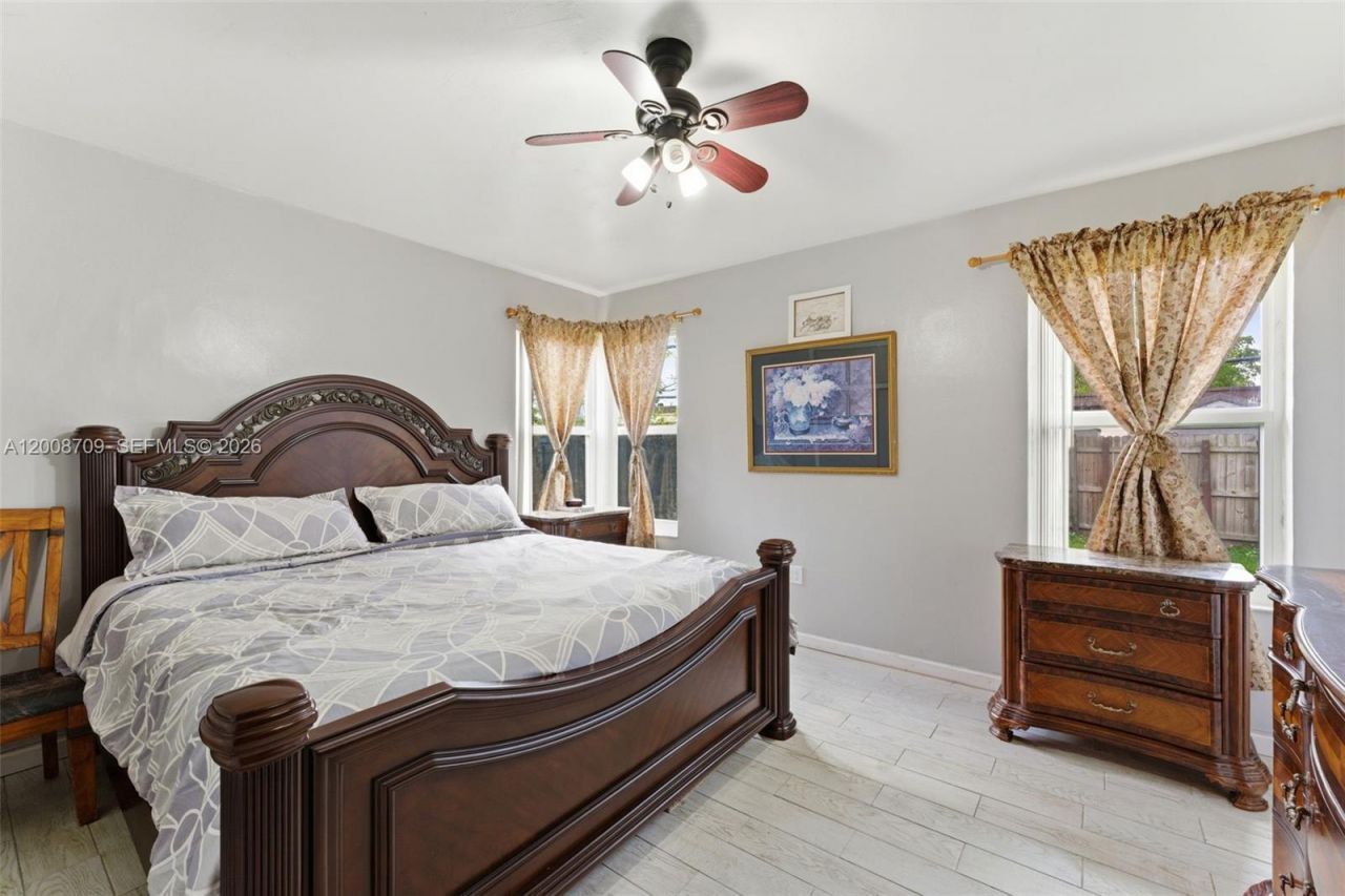 1440 NW 179th Ter, Miami Gardens, FL 33169 Photo