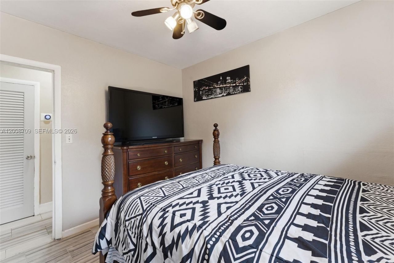 1440 NW 179th Ter, Miami Gardens, FL 33169 Photo