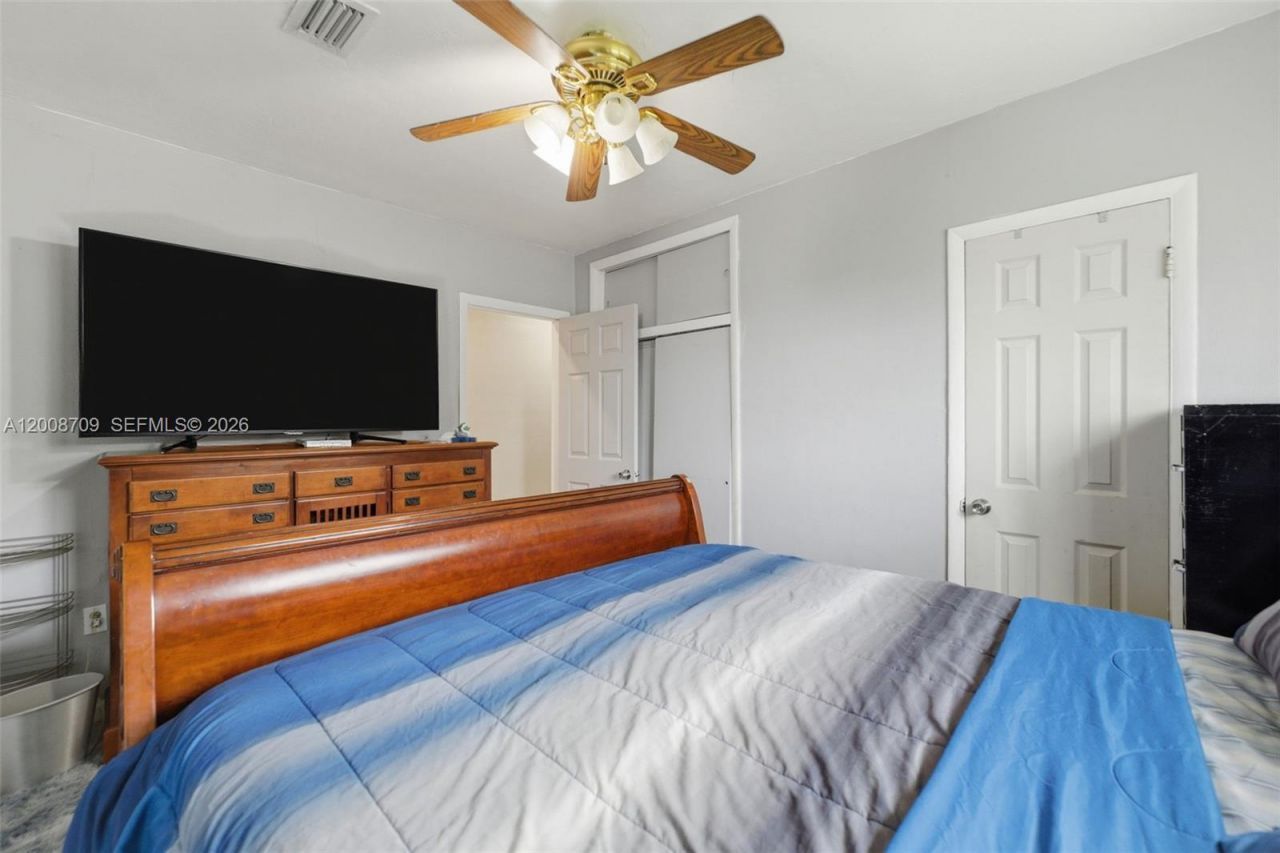 1440 NW 179th Ter, Miami Gardens, FL 33169 Photo