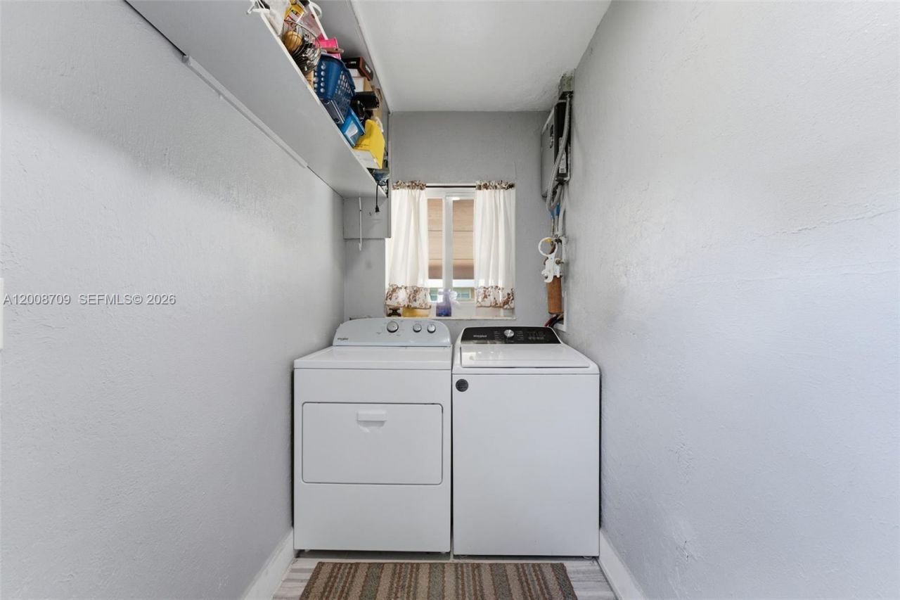 1440 NW 179th Ter, Miami Gardens, FL 33169 Photo
