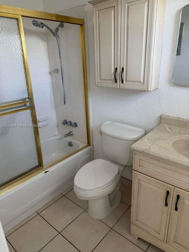 609 NE 6 Th Court, Unit F, Boynton Beach, FL 33435 Photo