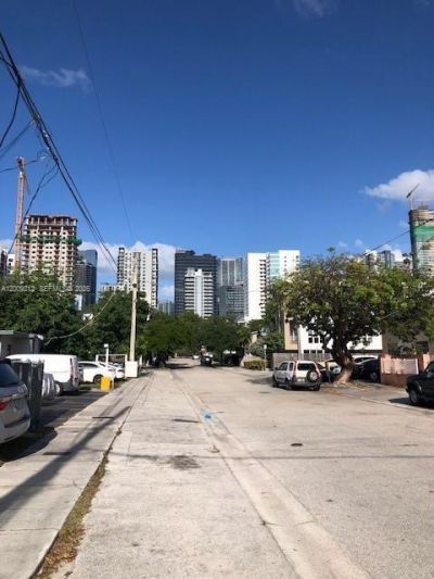 471 SW 10th St , Unit 5, Miami, FL 33130 Photo