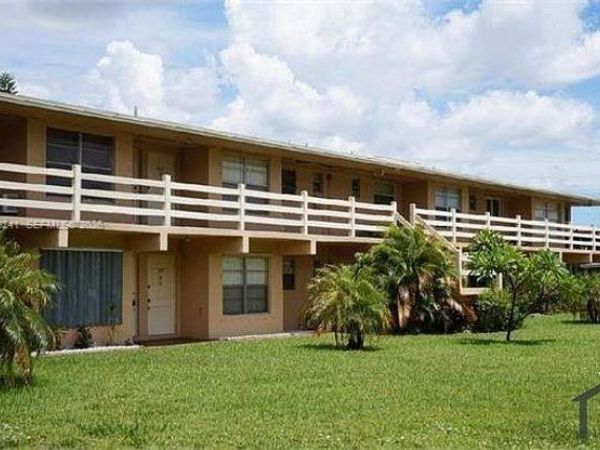 2980 NW 43rd Ter , Unit 203, Lauderdale Lakes, FL 33313