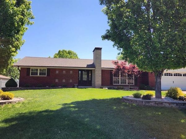 5452 Edelweis Lane , St Louis, MO 63129