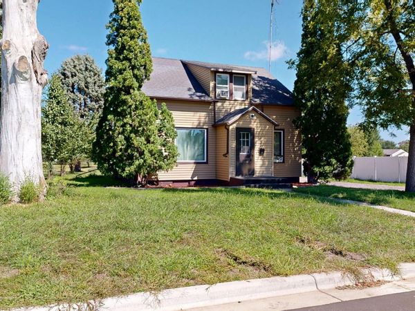 447 E Schlieman Avenue, Appleton, MN 56208