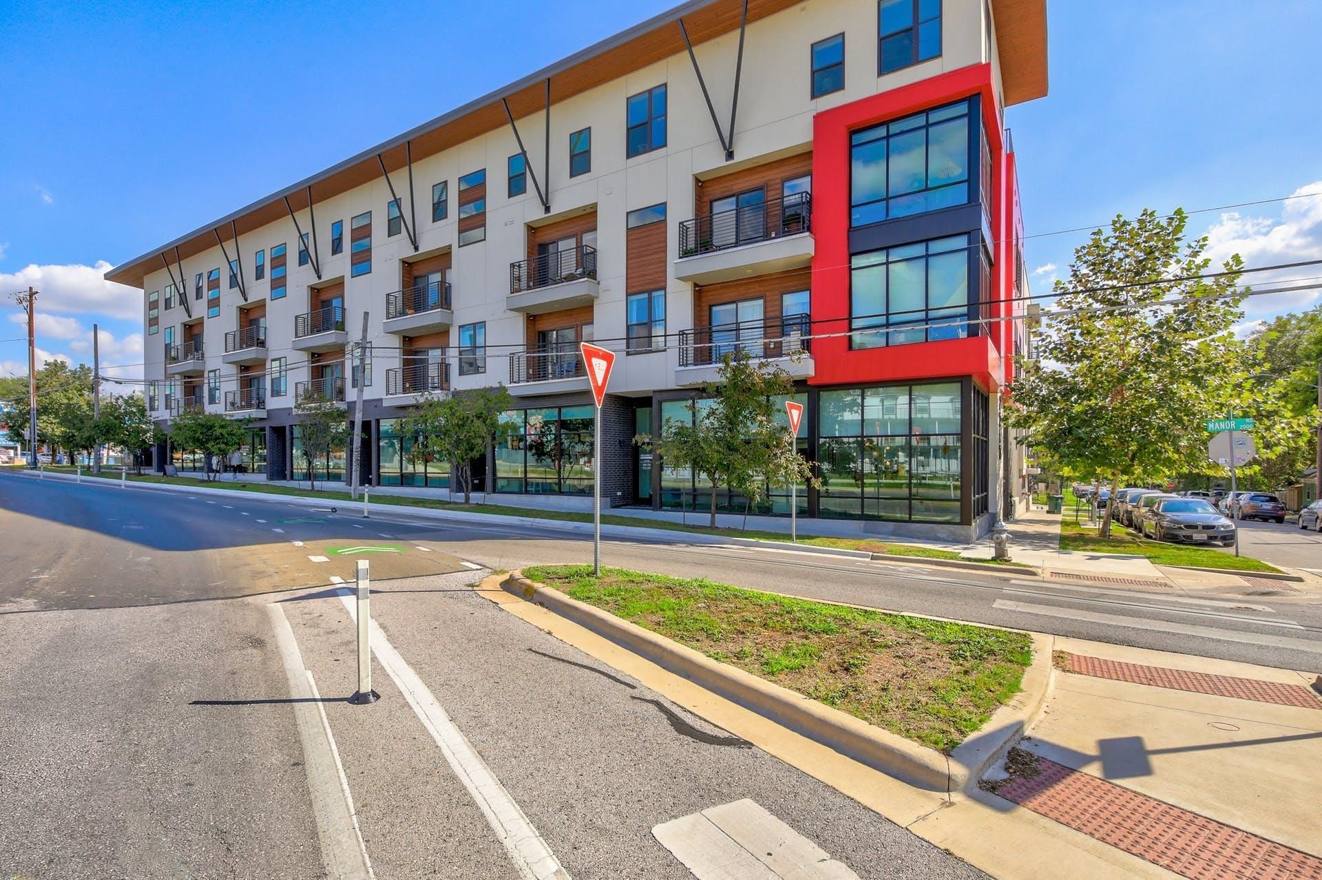 2213 Poquito St, Unit 305, Austin, TX 78722 Main Photo
