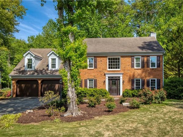 1522 Tennessee Walker Drive NE, Roswell, GA 30075