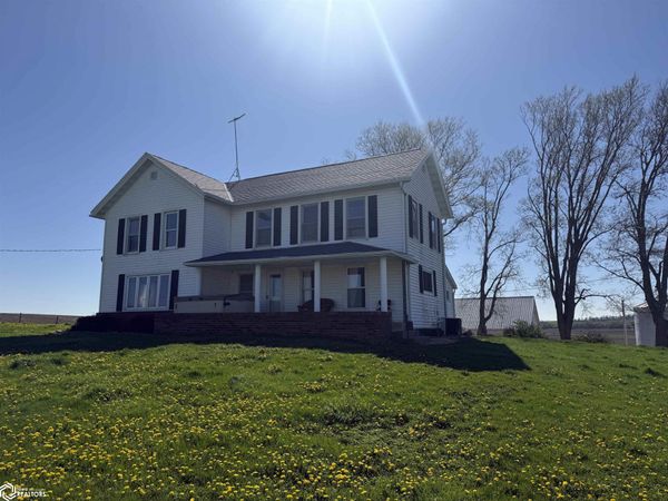 3434 Hwy T47, Montour, IA 50173