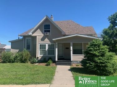 319 E 9th Street, York, NE 68467