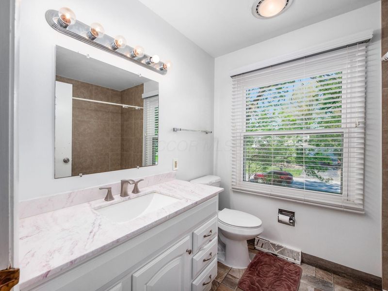 5657 Flintlock Lane , Columbus, OH 43213 Photo 28