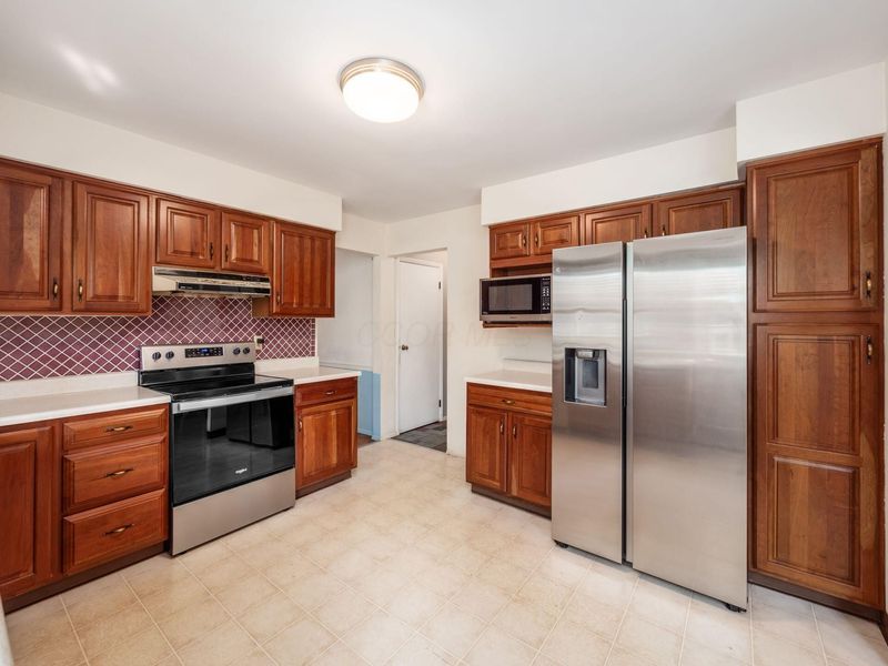 5657 Flintlock Lane , Columbus, OH 43213 Photo 4