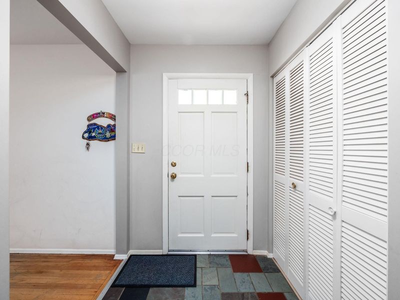 5657 Flintlock Lane , Columbus, OH 43213 Photo 6