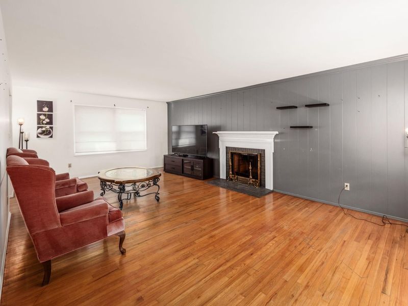 5657 Flintlock Lane , Columbus, OH 43213 Photo 8